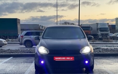 Volkswagen Golf VI, 2011 год, 900 000 рублей, 3 фотография