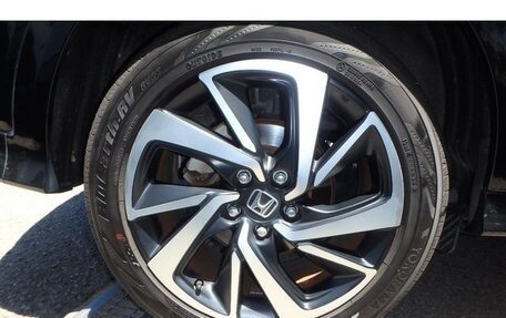 Honda Vezel, 2019 год, 1 520 000 рублей, 12 фотография