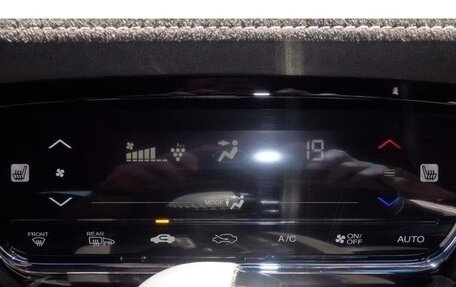 Honda Vezel, 2019 год, 1 520 000 рублей, 19 фотография