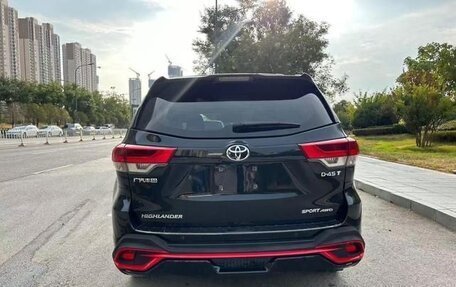 Toyota Highlander III, 2021 год, 5 345 000 рублей, 5 фотография