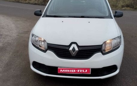 Renault Logan II, 2018 год, 470 000 рублей, 1 фотография