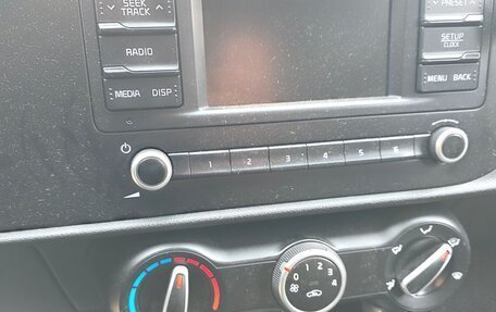 KIA Rio IV, 2022 год, 1 300 000 рублей, 8 фотография