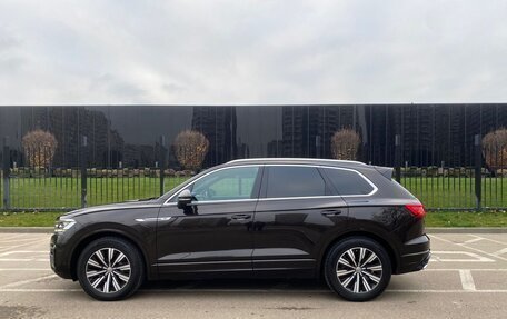 Volkswagen Touareg III, 2018 год, 3 450 000 рублей, 6 фотография