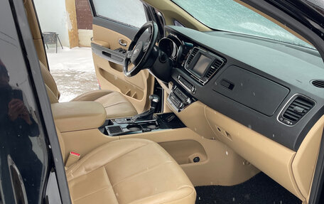 KIA Carnival III, 2018 год, 3 300 000 рублей, 7 фотография