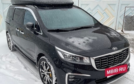 KIA Carnival III, 2018 год, 3 300 000 рублей, 2 фотография