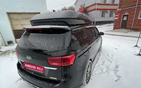 KIA Carnival III, 2018 год, 3 300 000 рублей, 3 фотография