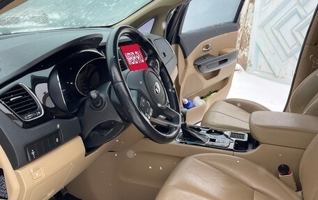 KIA Carnival III, 2018 год, 3 300 000 рублей, 9 фотография