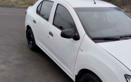 Renault Logan II, 2018 год, 470 000 рублей, 4 фотография