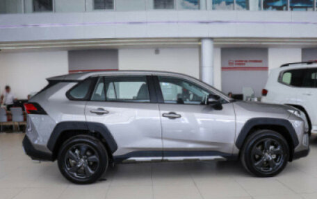 Toyota RAV4, 2025 год, 4 690 000 рублей, 6 фотография