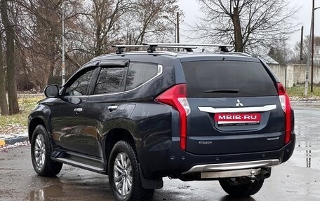 Mitsubishi Pajero Sport III рестайлинг, 2018 год, 2 900 000 рублей, 4 фотография