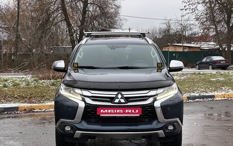 Mitsubishi Pajero Sport III рестайлинг, 2018 год, 2 900 000 рублей, 2 фотография
