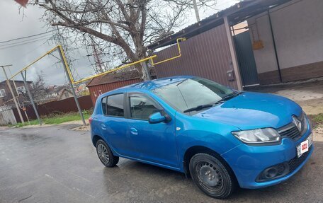 Renault Sandero II рестайлинг, 2017 год, 670 000 рублей, 2 фотография