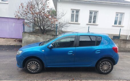 Renault Sandero II рестайлинг, 2017 год, 670 000 рублей, 5 фотография