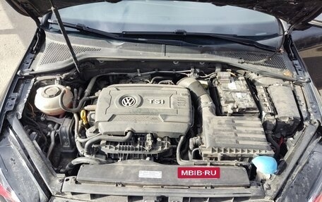 Volkswagen Golf GTI VII, 2018 год, 2 250 000 рублей, 15 фотография