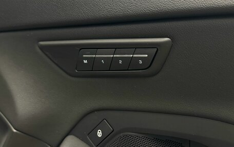 Jaguar E-Pace, 2018 год, 2 950 000 рублей, 24 фотография