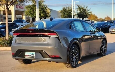 Toyota Prius IV XW50, 2025 год, 4 700 000 рублей, 3 фотография