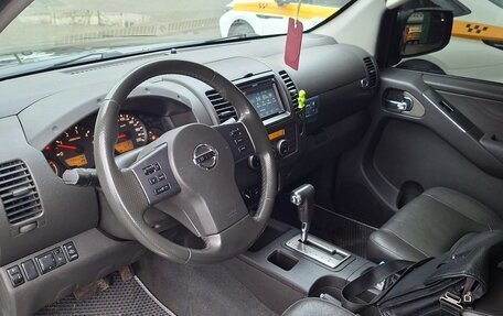 Nissan Navara (Frontier), 2008 год, 978 000 рублей, 8 фотография