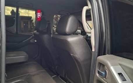 Nissan Navara (Frontier), 2008 год, 978 000 рублей, 14 фотография