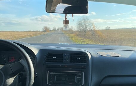 Volkswagen Polo VI (EU Market), 2013 год, 750 000 рублей, 1 фотография