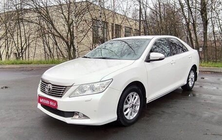 Toyota Camry, 2014 год, 1 850 000 рублей, 1 фотография