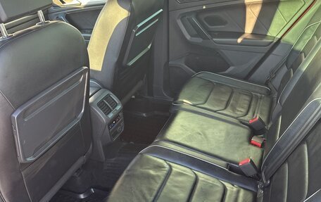 Volkswagen Tiguan II, 2017 год, 2 300 000 рублей, 20 фотография