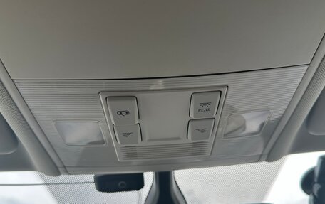 Volkswagen Tiguan II, 2017 год, 2 300 000 рублей, 26 фотография