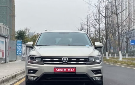 Volkswagen Tiguan II, 2021 год, 2 049 000 рублей, 1 фотография