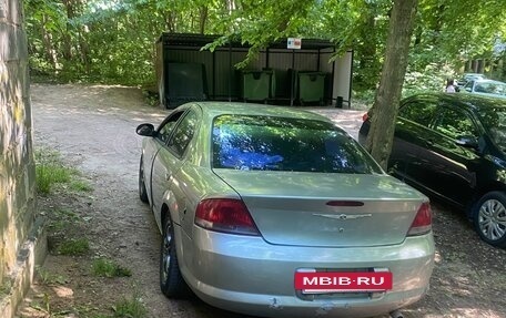 Chrysler Sebring II, 2004 год, 385 000 рублей, 2 фотография