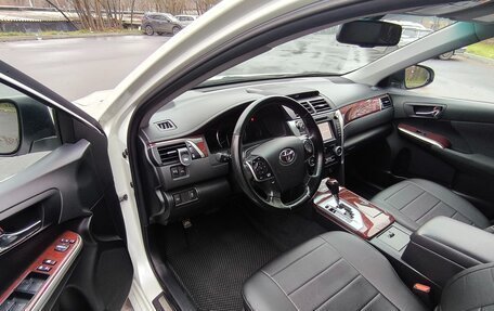 Toyota Camry, 2014 год, 1 850 000 рублей, 16 фотография