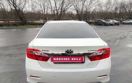 Toyota Camry, 2014 год, 1 850 000 рублей, 7 фотография