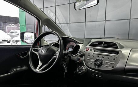 Honda Jazz II рестайлинг, 2010 год, 599 000 рублей, 16 фотография