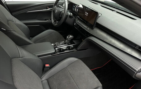 Toyota Camry, 2024 год, 3 600 000 рублей, 12 фотография