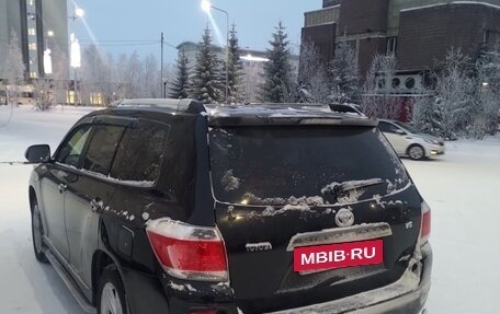 Toyota Highlander III, 2011 год, 2 400 000 рублей, 6 фотография