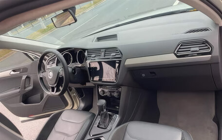 Volkswagen Tiguan II, 2021 год, 2 049 000 рублей, 11 фотография