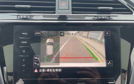 Volkswagen Tiguan II, 2021 год, 2 049 000 рублей, 16 фотография