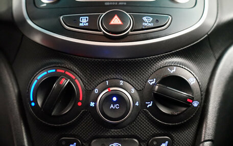 Hyundai Solaris II рестайлинг, 2016 год, 1 390 000 рублей, 15 фотография