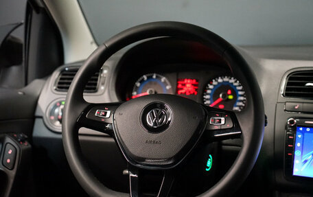 Volkswagen Polo VI (EU Market), 2012 год, 963 000 рублей, 13 фотография