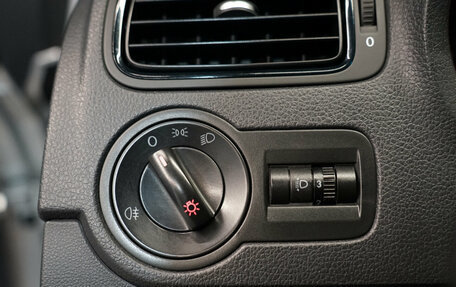 Volkswagen Polo VI (EU Market), 2012 год, 963 000 рублей, 11 фотография