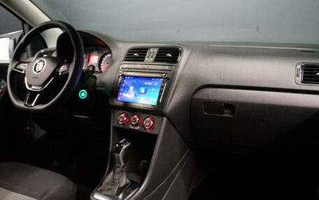 Volkswagen Polo VI (EU Market), 2012 год, 963 000 рублей, 21 фотография