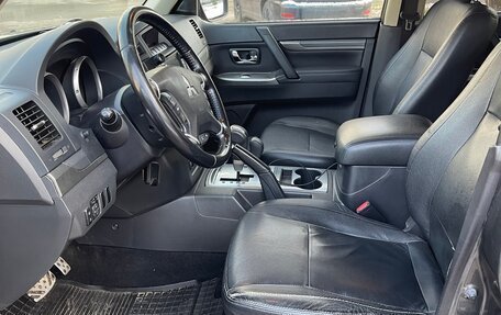 Mitsubishi Pajero IV, 2012 год, 2 300 000 рублей, 13 фотография