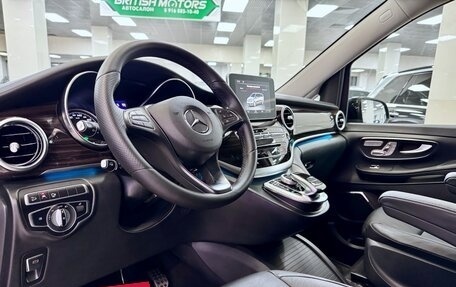 Mercedes-Benz V-Класс, 2018 год, 4 690 000 рублей, 21 фотография