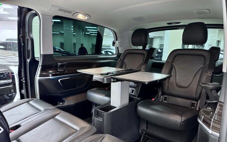 Mercedes-Benz V-Класс, 2018 год, 4 690 000 рублей, 25 фотография