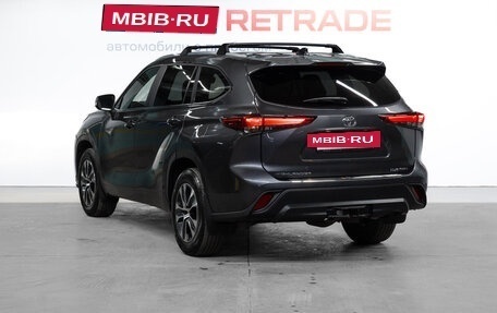 Toyota Highlander, 2022 год, 5 299 000 рублей, 8 фотография