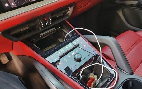 Porsche Cayenne III, 2024 год, 14 200 000 рублей, 28 фотография