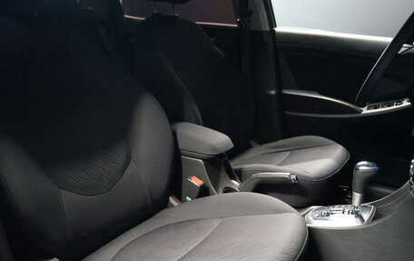 Hyundai Solaris II рестайлинг, 2015 год, 1 398 000 рублей, 20 фотография