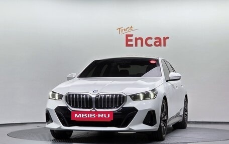 BMW 5 серия, 2025 год, 8 850 000 рублей, 2 фотография