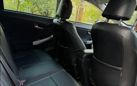 Toyota Prius, 2013 год, 1 200 000 рублей, 8 фотография