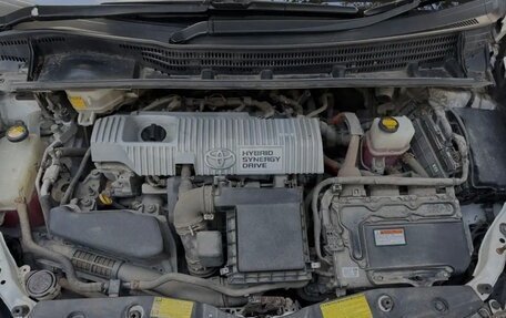 Toyota Prius, 2013 год, 1 200 000 рублей, 16 фотография