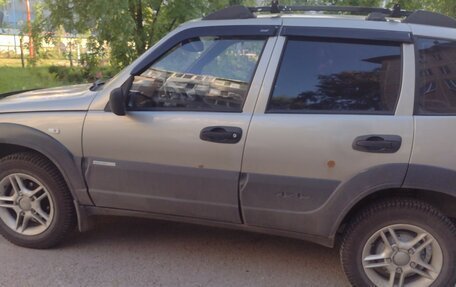 Chevrolet Niva I рестайлинг, 2011 год, 400 000 рублей, 3 фотография