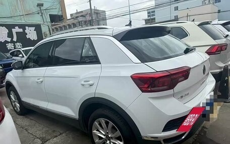 Volkswagen T-Roc I, 2022 год, 1 192 333 рублей, 5 фотография